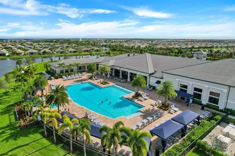 13653 Sw Oceanus Boulevard Port Saint Lucie FL 34987