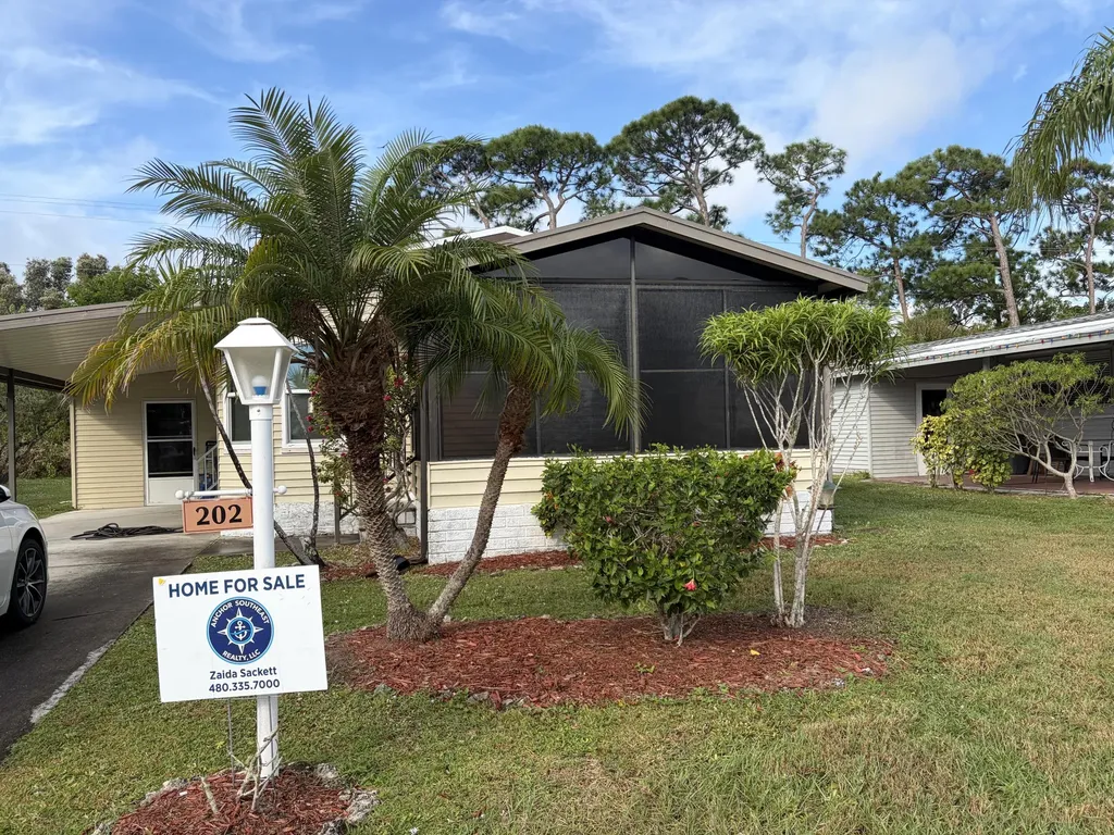 202 Travis Cay Place Fort Pierce FL 34982