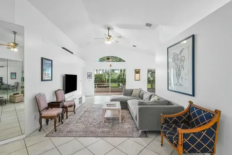 1643 Oak Berry Circle Wellington FL 33414