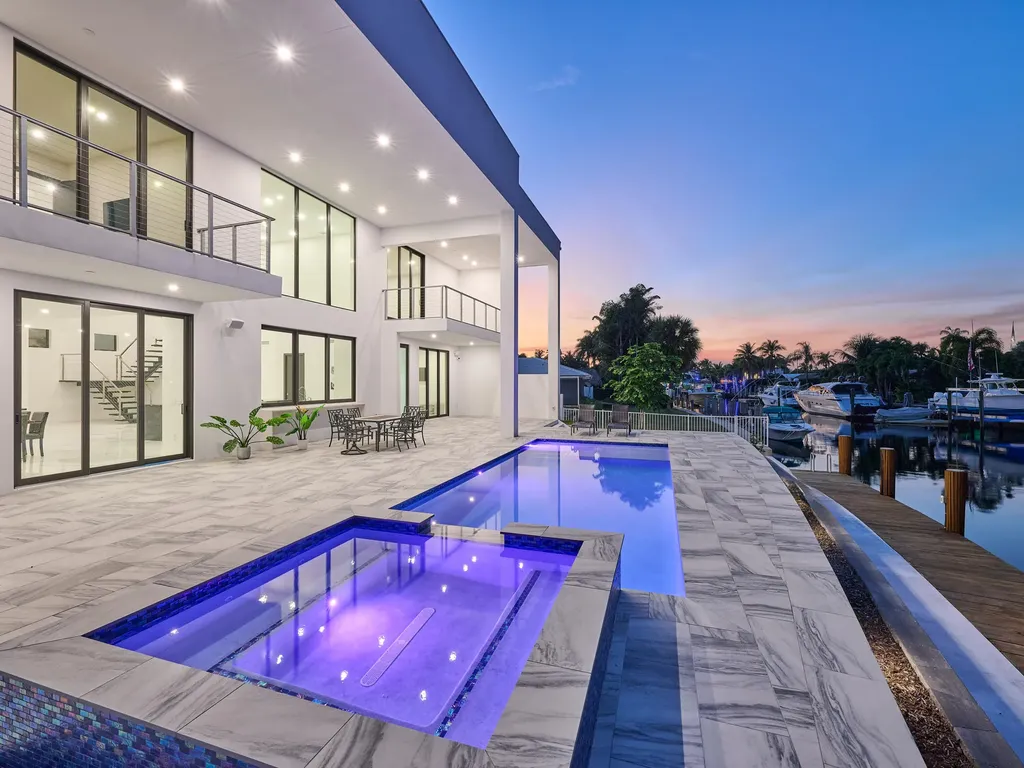 2751 Ne 22nd Court Pompano Beach FL 33062
