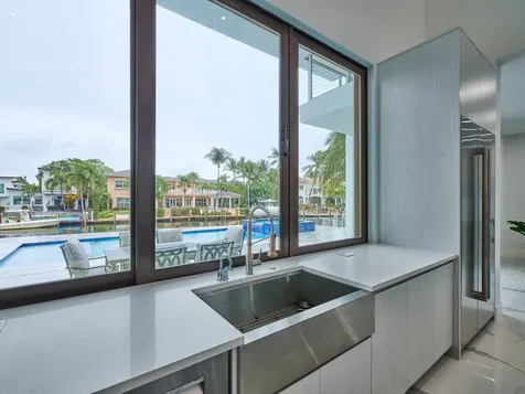 2751 Ne 22nd Court Pompano Beach FL 33062