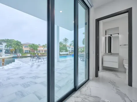 2751 Ne 22nd Court Pompano Beach FL 33062