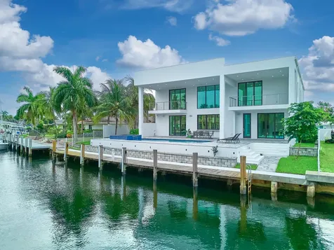 2751 Ne 22nd Court Pompano Beach FL 33062