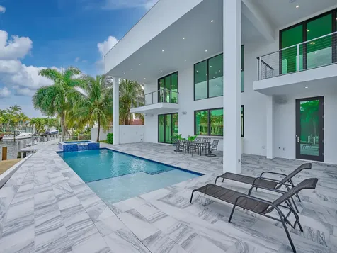 2751 Ne 22nd Court Pompano Beach FL 33062