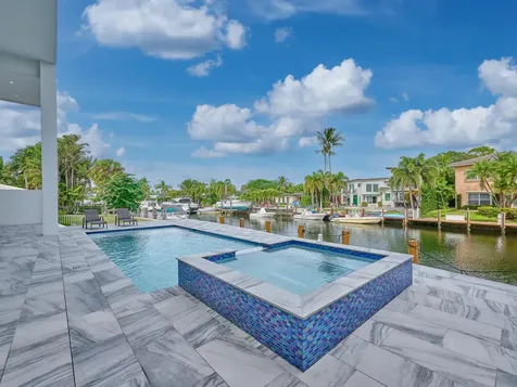 2751 Ne 22nd Court Pompano Beach FL 33062