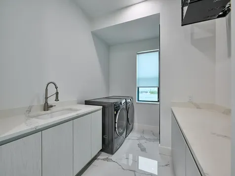 2751 Ne 22nd Court Pompano Beach FL 33062
