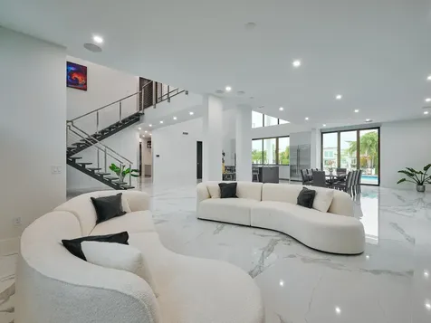 2751 Ne 22nd Court Pompano Beach FL 33062
