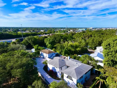 1009 S Indian River Drive Fort Pierce FL 34950