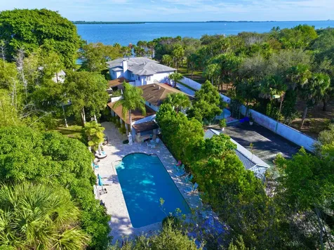 1009 S Indian River Drive Fort Pierce FL 34950