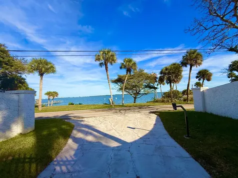 1009 S Indian River Drive Fort Pierce FL 34950