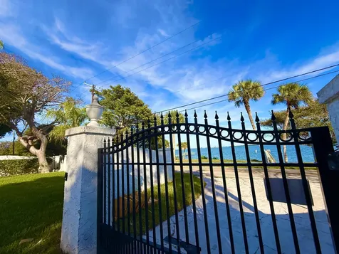 1009 S Indian River Drive Fort Pierce FL 34950