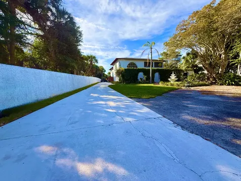 1009 S Indian River Drive Fort Pierce FL 34950