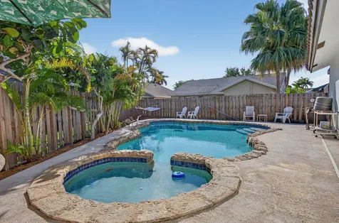 2606 Nw 123rd Way Coral Springs FL 33065