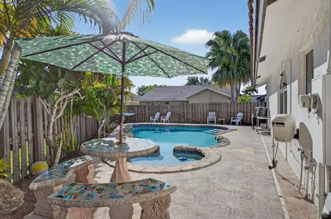 2606 Nw 123rd Way Coral Springs FL 33065