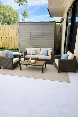 31 Lake Arbor Drive Palm Springs FL 33461