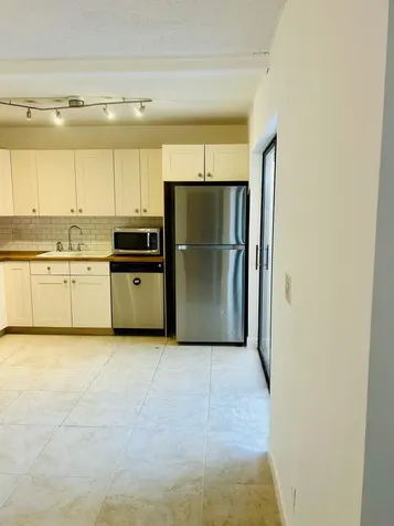 31 Lake Arbor Drive Palm Springs FL 33461