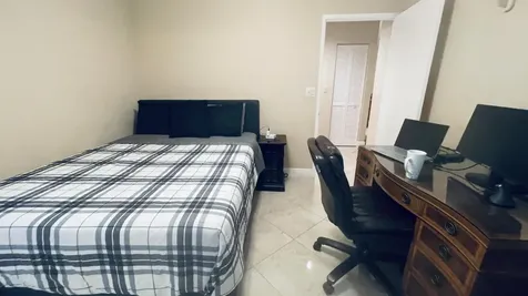 6165 Sunny Pointe Circle Delray Beach FL 33484