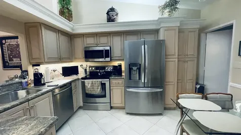 6165 Sunny Pointe Circle Delray Beach FL 33484