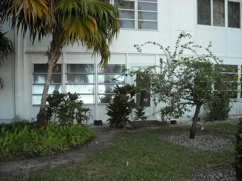103 Greenbrier C West Palm Beach FL 33417