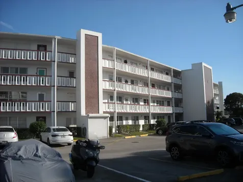 103 Greenbrier C West Palm Beach FL 33417
