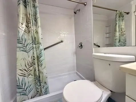 158 Easthampton G West Palm Beach FL 33417