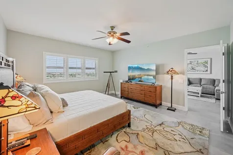 2640 Lake Shore Drive Riviera Beach FL 33404