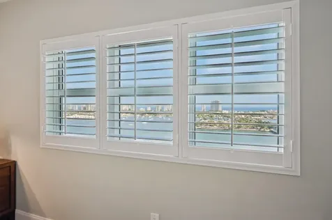 2640 Lake Shore Drive Riviera Beach FL 33404