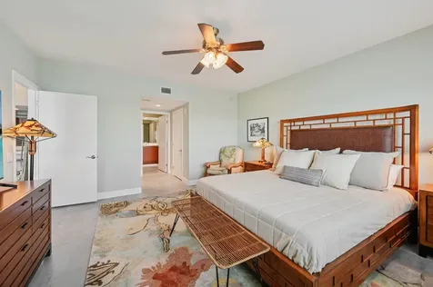 2640 Lake Shore Drive Riviera Beach FL 33404