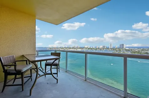 2640 Lake Shore Drive Riviera Beach FL 33404