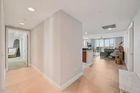 2640 Lake Shore Drive Riviera Beach FL 33404