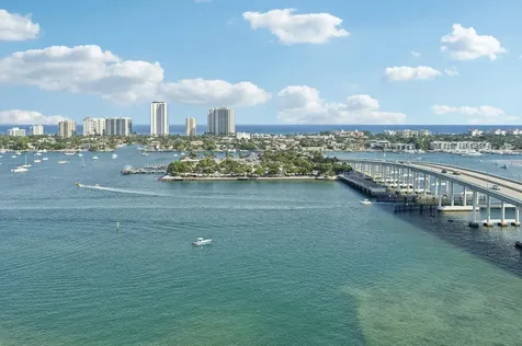 2640 Lake Shore Drive Riviera Beach FL 33404