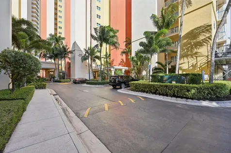 2640 Lake Shore Drive Riviera Beach FL 33404