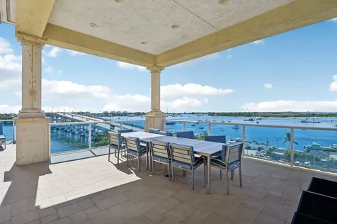 2640 Lake Shore Drive Riviera Beach FL 33404