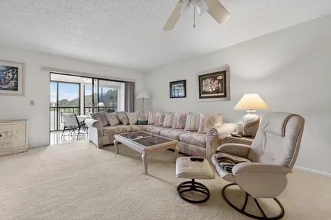 6269 Pointe Regal Circle Delray Beach FL 33484