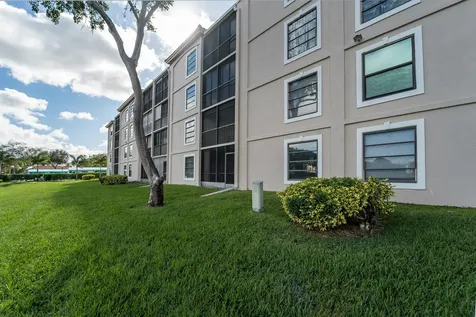 6269 Pointe Regal Circle Delray Beach FL 33484