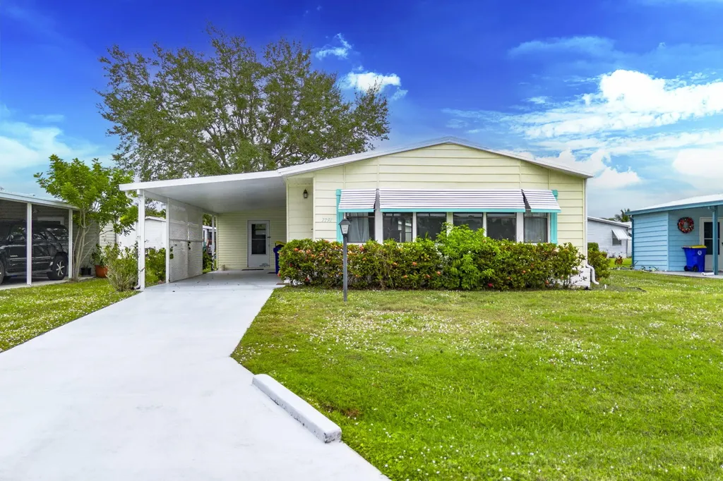2791 Sw Pontiac Place Stuart FL 34997
