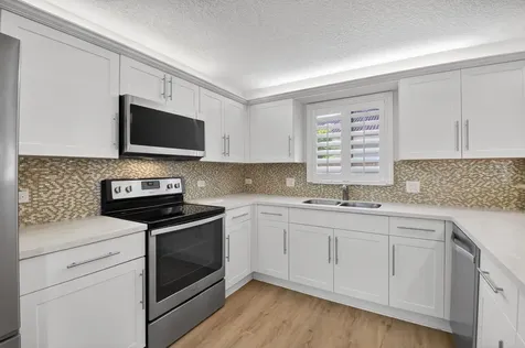 4517 NW 5th Avenue Boca Raton FL 33431