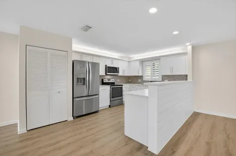 4517 NW 5th Avenue Boca Raton FL 33431