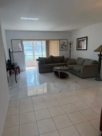 6 Abbey Lane Delray Beach FL 33446