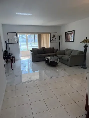 6 Abbey Lane Delray Beach FL 33446