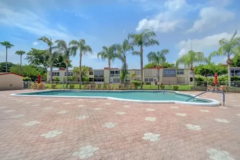6 Abbey Lane Delray Beach FL 33446