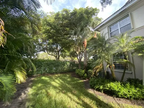 4456 Regal Court Delray Beach FL 33445
