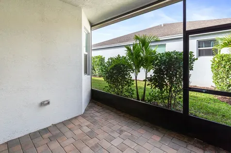 2590 Bella Vista Circle Vero Beach FL 32966