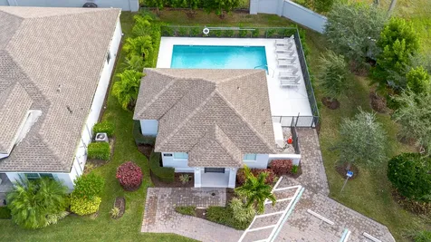 2590 Bella Vista Circle Vero Beach FL 32966
