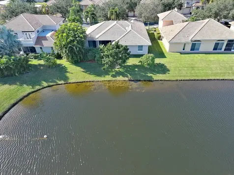 6124 57th Court Vero Beach FL 32967