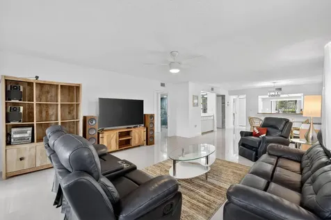 3300 Twin Lakes Terrace Fort Pierce FL 34951