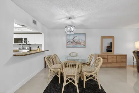3300 Twin Lakes Terrace Fort Pierce FL 34951