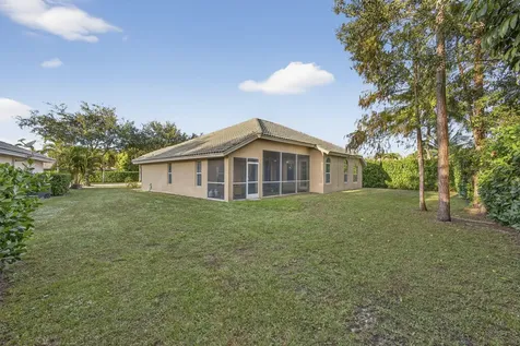 146 Fernwood Crescent Royal Palm Beach FL 33411