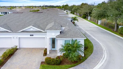 2590 Bella Vista Circle Vero Beach FL 32966