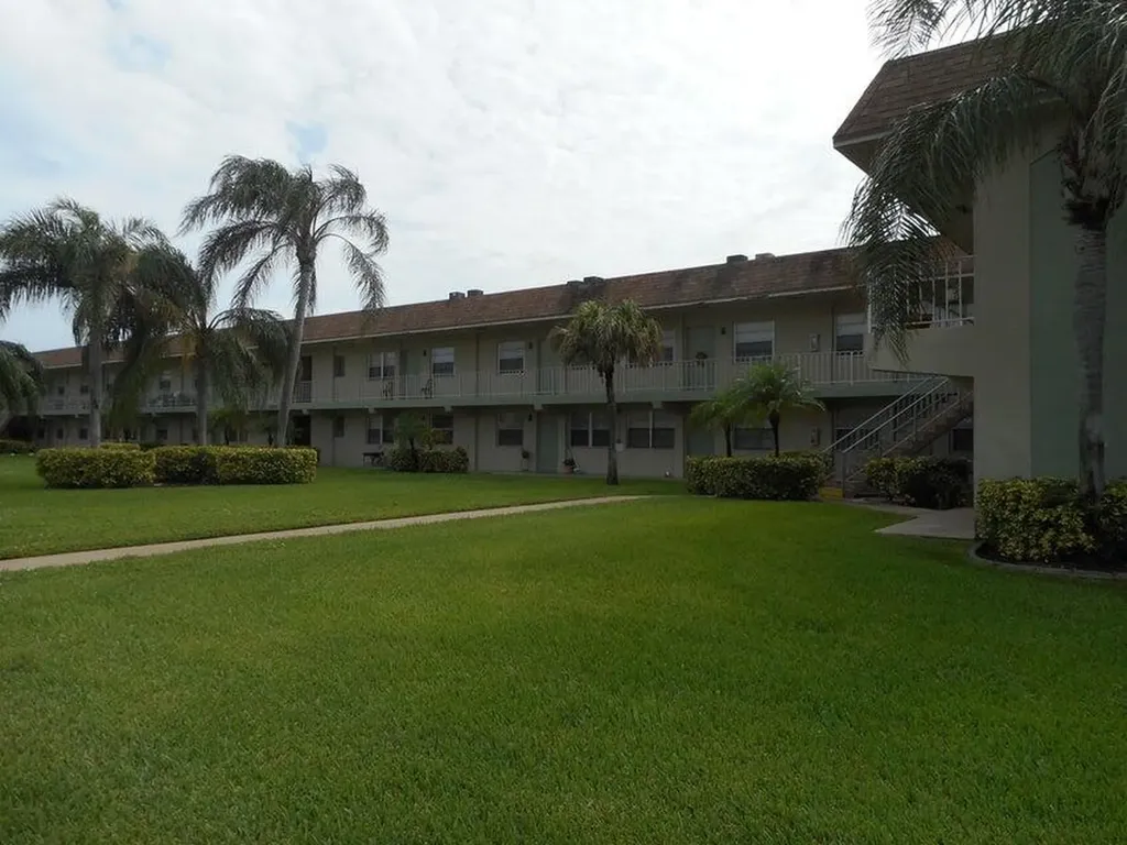 1200 Broadway Lantana FL 33462